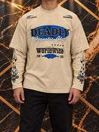 Maglia panna Cianotic Deadly, indossato, inquadratura senza volto su marmo nero e oro — immagine rielaborata